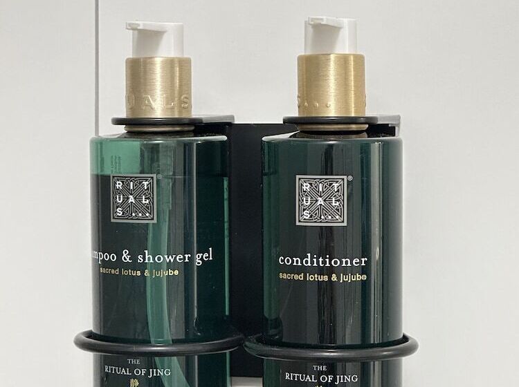 Полулюкс, First Hotel Statt