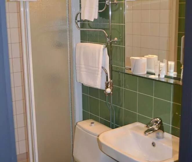 Standard Szoba, First Hotel Statt