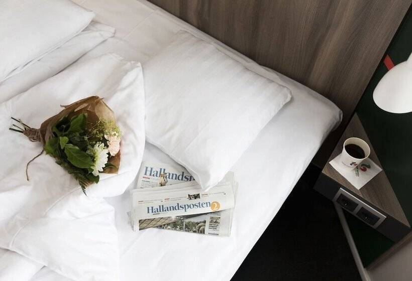 Семейный Номер, Good Morning+ Halmstad