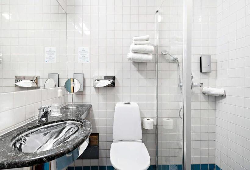 带特大床的标准间, L Heden   Bw Signature Collection