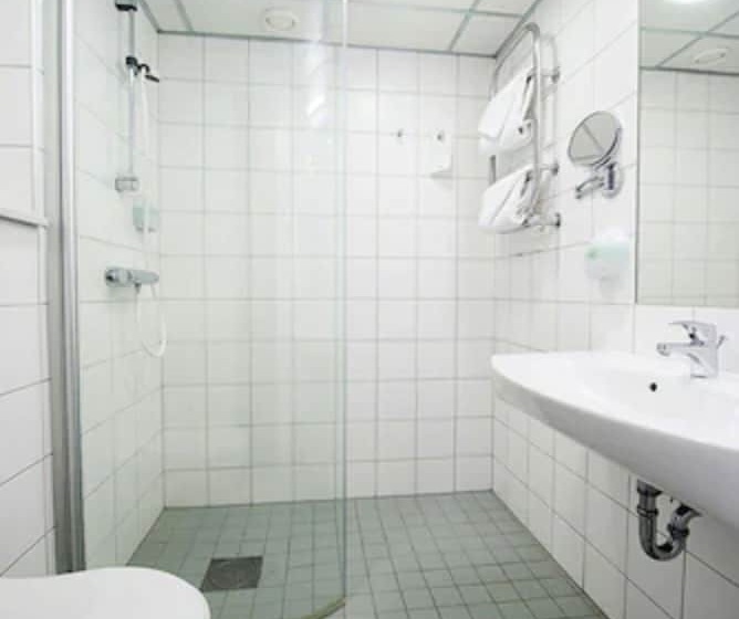 Номер Стандарт Индивидуальный, Ronnebybrunn