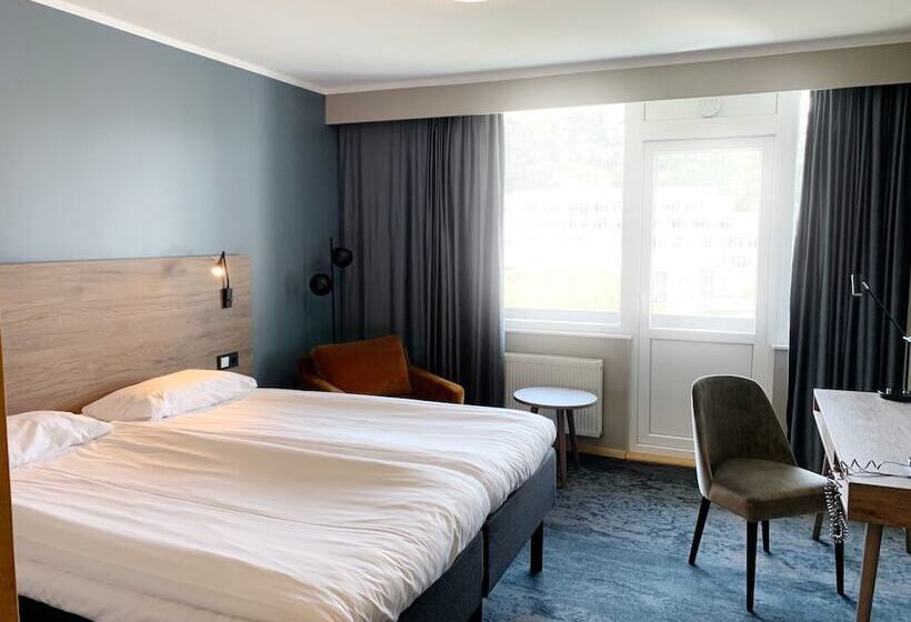 Номер Стандарт, Ronnebybrunn