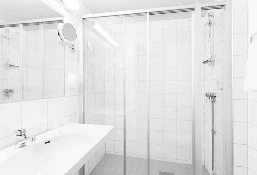 Номер Superior, Ronnebybrunn