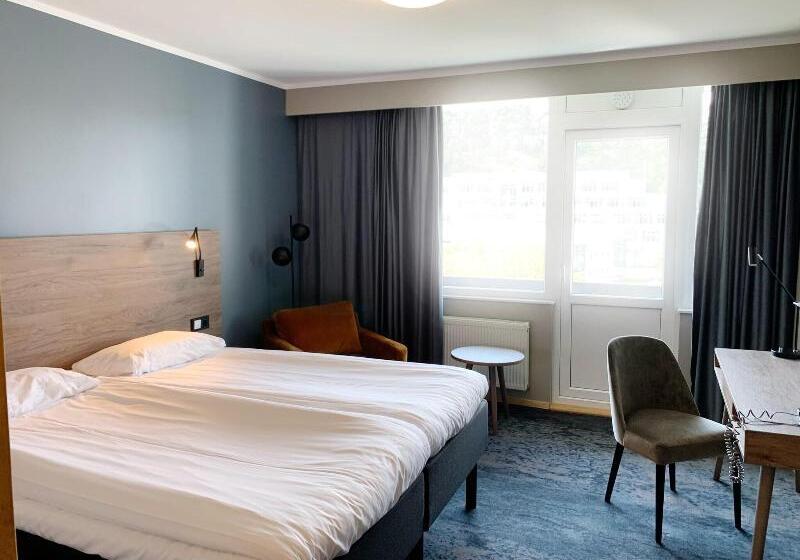 Номер Стандарт, Ronnebybrunn