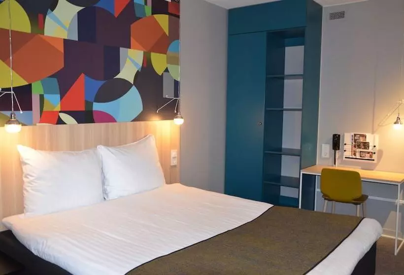 Standard Room, Scandic Kista