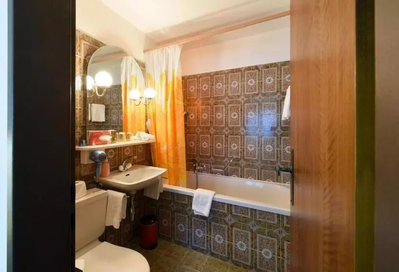 スーペリアールーム, Schlosshotel Self Check In