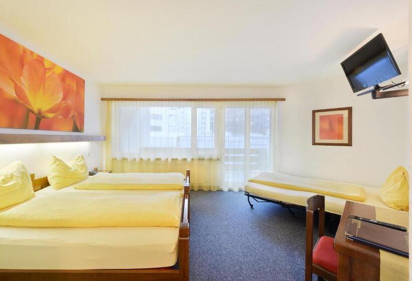 חדר סטנדרט לשלושה, Schlosshotel   Self Check In