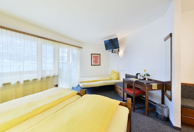 חדר סטנדרט לשלושה, Schlosshotel   Self Check In