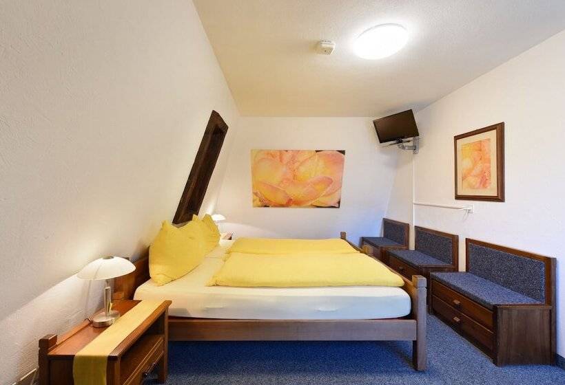 חדר משפחתי, Schlosshotel   Self Check In