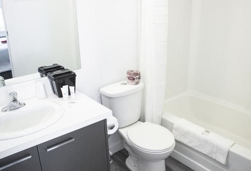 סוויטה דלוקס, Bowmanville Marina Inn & Suites