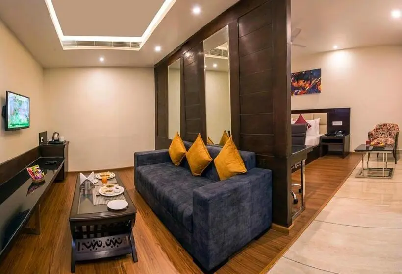 Deluxe-sviitti, Clarks Inn Suites Katra