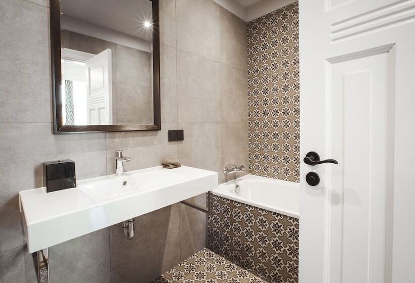 سوییت, Art Hotel Roma