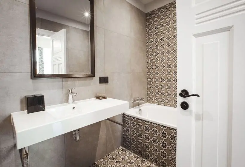 سوییت, Art Hotel Roma