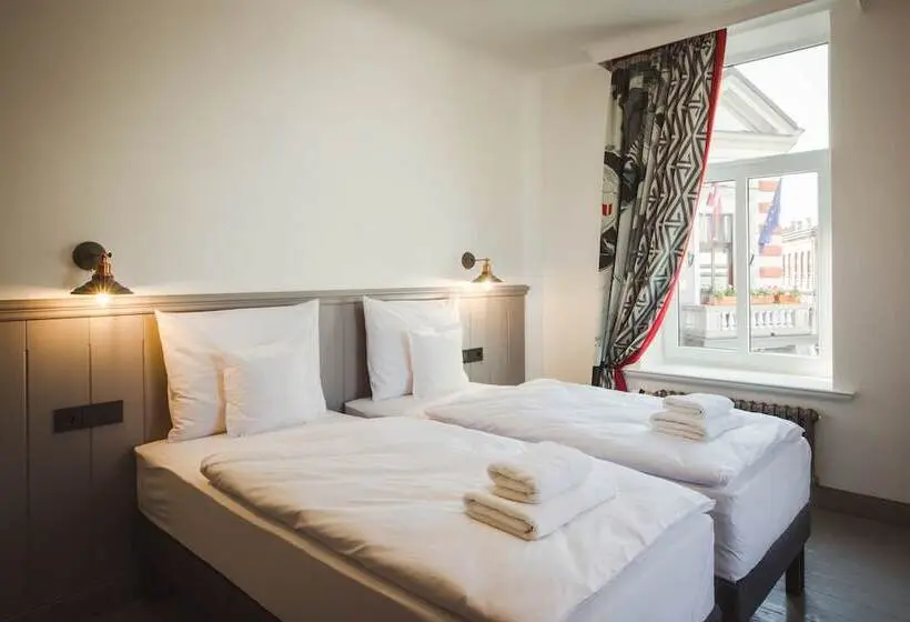 سوییت, Art Hotel Roma