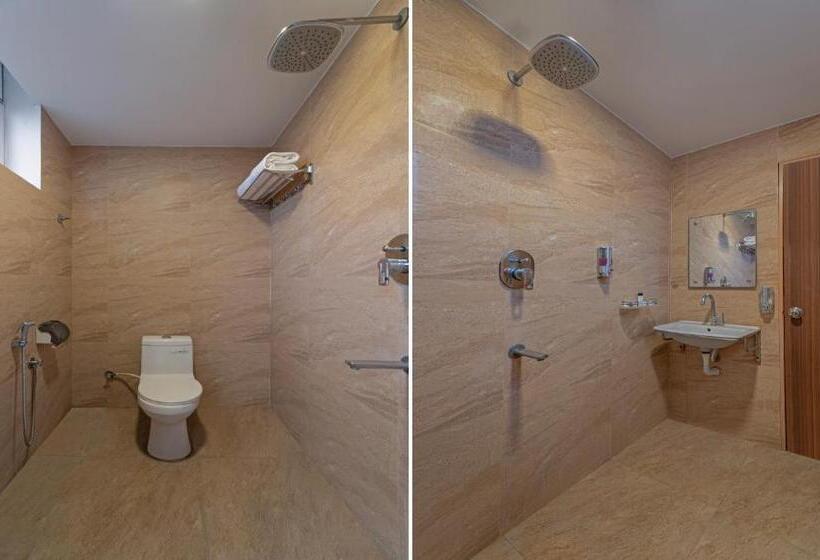 Quarto Superior, Treebo Golden Swan Tambaram