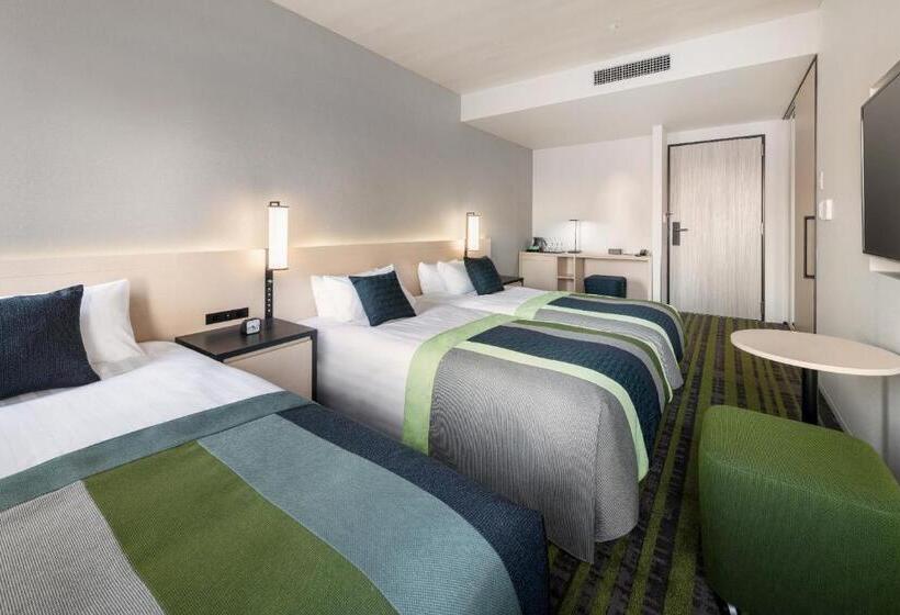 Quarto Triplo Estandar, Hankyu Respire Osaka