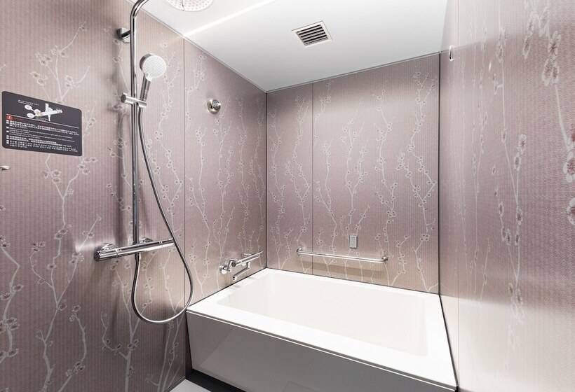 Quarto Triplo Deluxe, Hankyu Respire Osaka