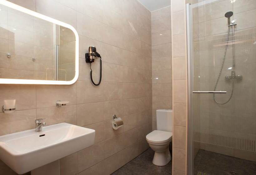 اتاق استاندارد, Tula