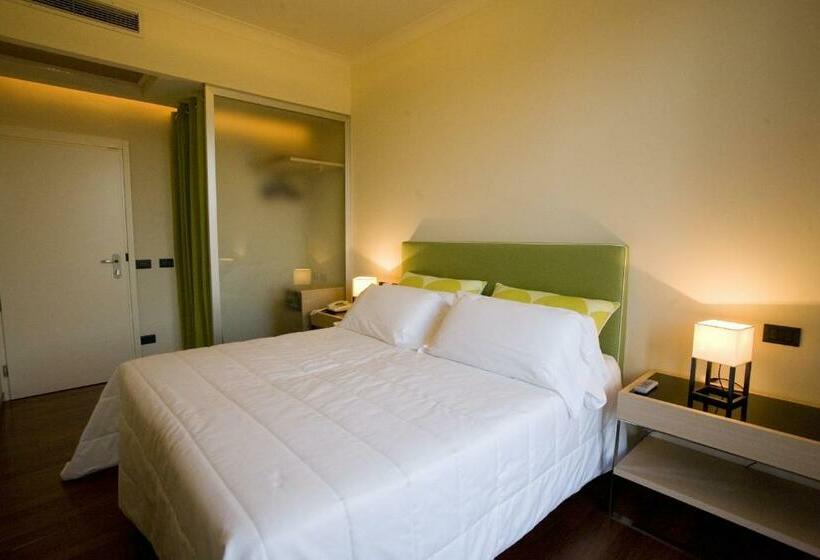 Номер Стандарт Вид на Сад, Villa Martini