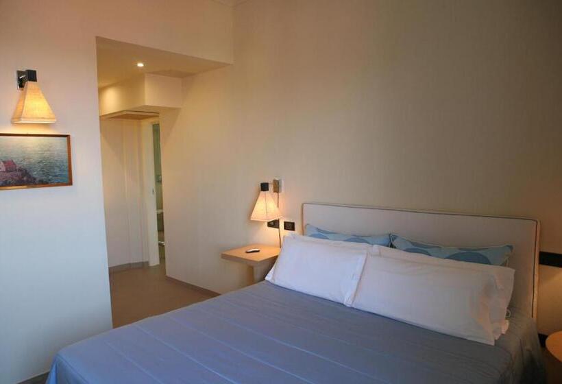 Полулюкс Вид на Море, Villa Martini