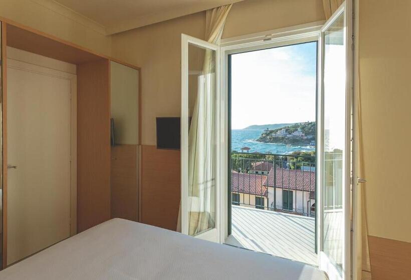 Полулюкс Вид на Море, Villa Martini