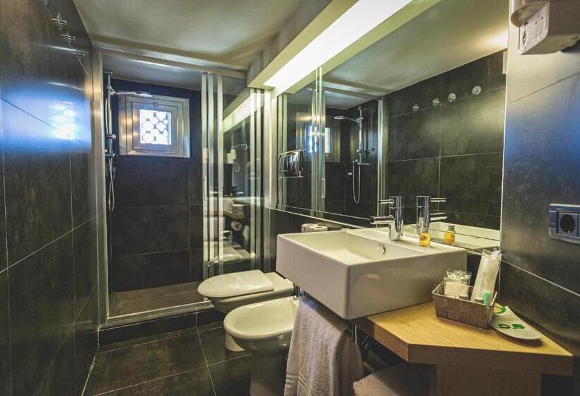 Семейный Номер Вид на Сад, Villa Martini