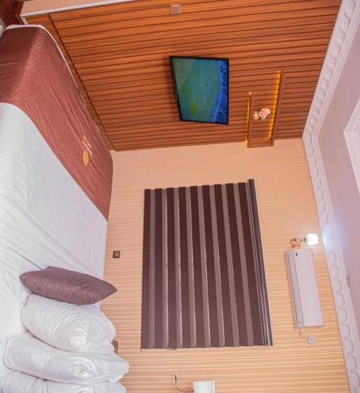 اتاق لوکس, Mahogany Hotel And Suites