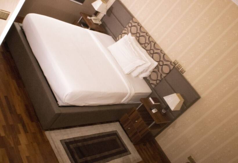 اتاق لوکس, Mahogany Hotel And Suites