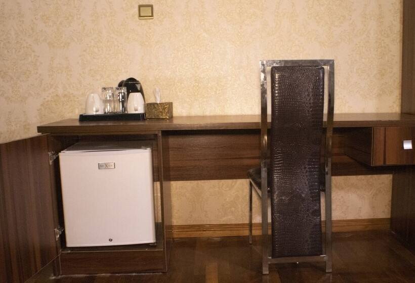 اتاق لوکس, Mahogany Hotel And Suites