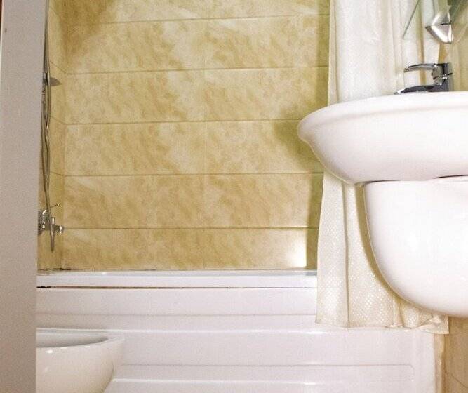 سوییت, Mahogany Hotel And Suites