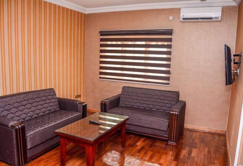 سوییت, Mahogany Hotel And Suites