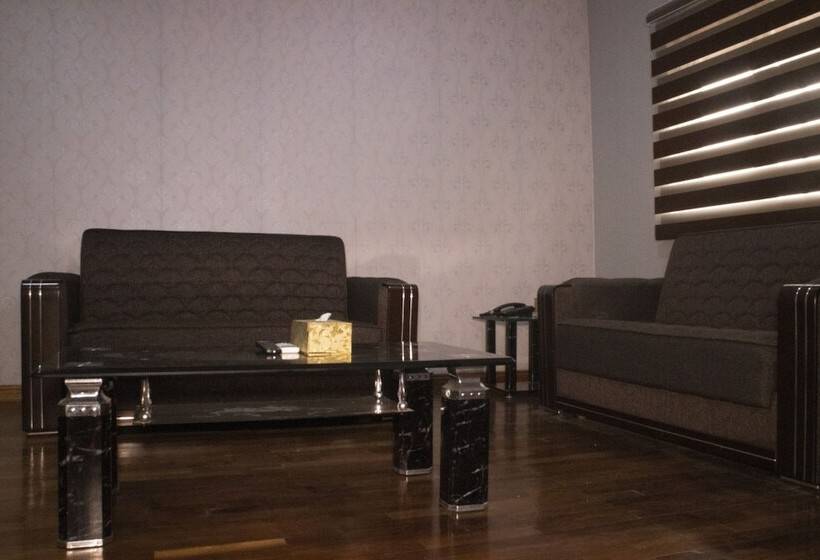 سوییت, Mahogany Hotel And Suites