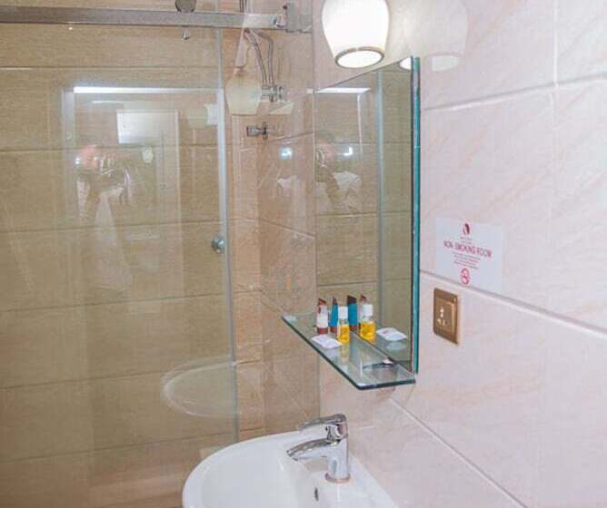 سوئیت پرزیدنت, Mahogany Hotel And Suites