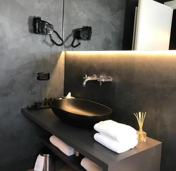 سوییت جونیور, Casa Pacifico Pompei