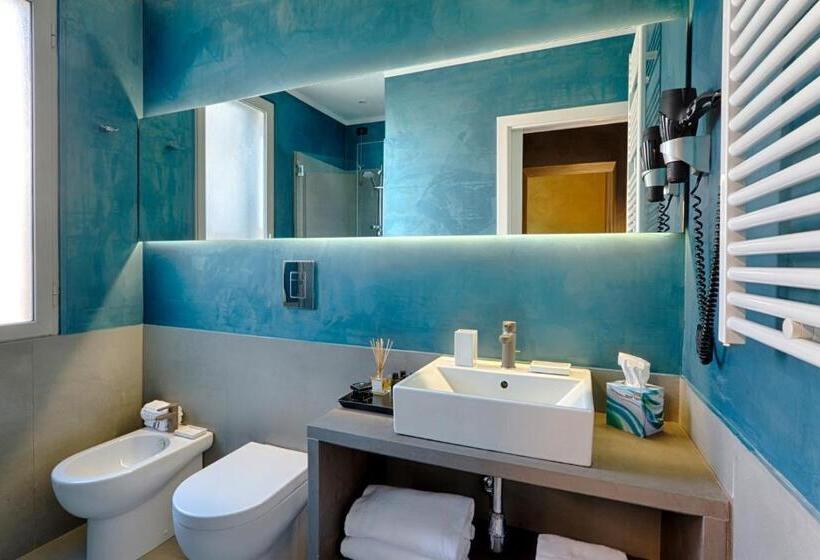 سوییت جونیور, Casa Pacifico Pompei