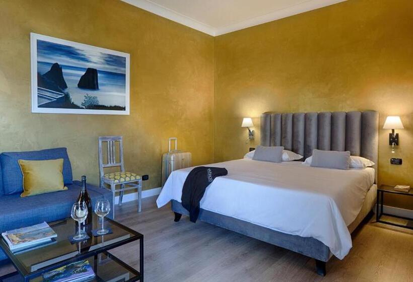 سوییت جونیور, Casa Pacifico Pompei