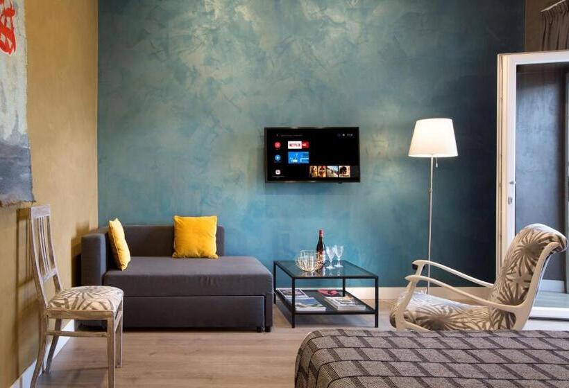 اتاق لوکس سه تخته, Casa Pacifico Pompei