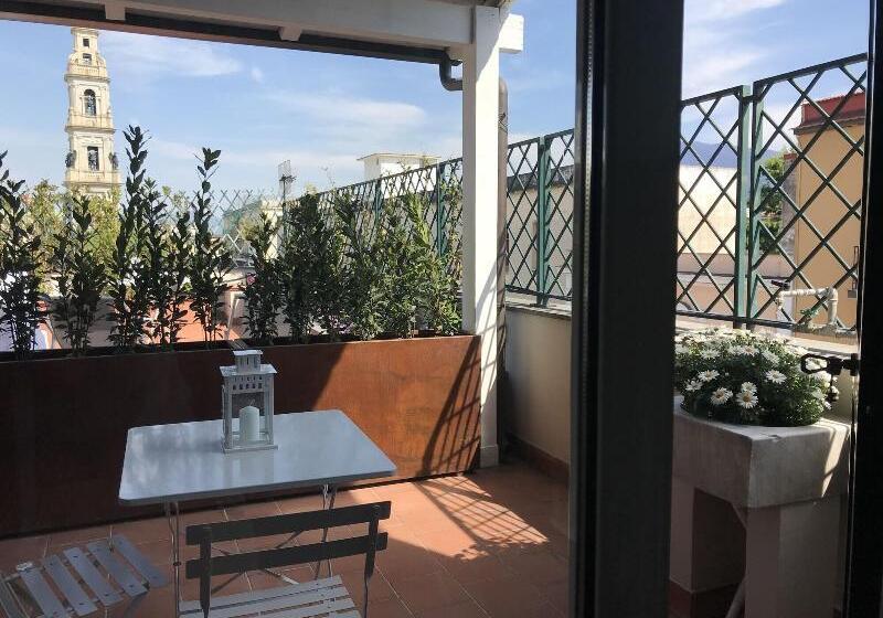 اتاق لوکس, Casa Pacifico Pompei