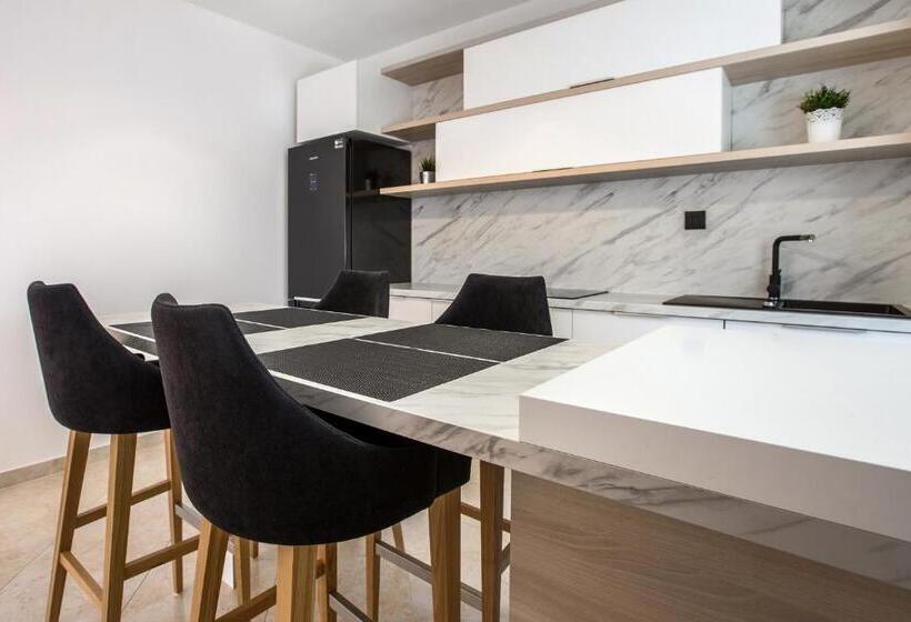 带1个卧室的豪华公寓, Villa M