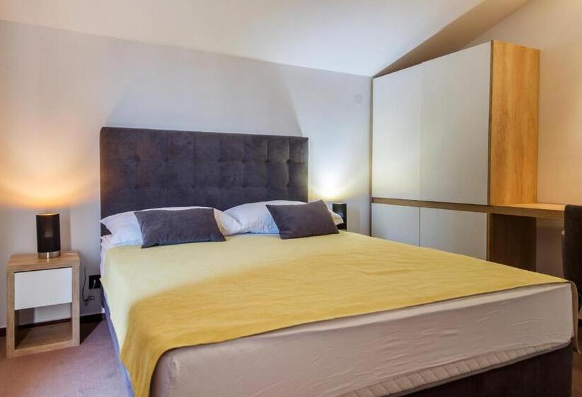 豪华家庭房间, Villa M