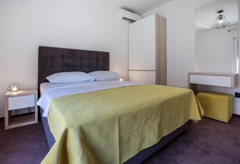 豪华家庭房间, Villa M