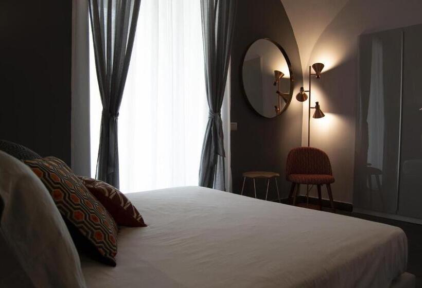 סוויטה דלוקס, Palazzo Stendardo