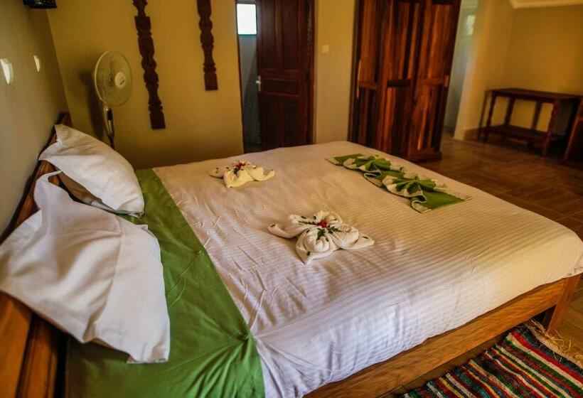 اتاق استاندارد با چشمانداز باغ, Laguna Beach