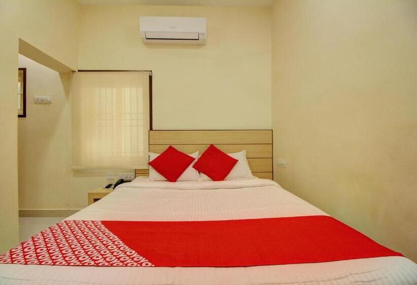 اتاق کلاسیک سه تخته, Shri Sai Homestay