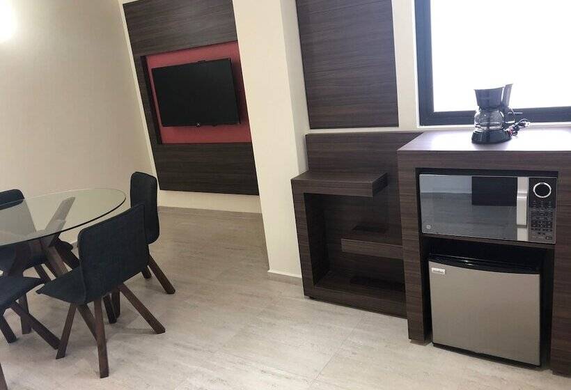 キングサイズベッドのスイートルーム, Mc Suites Mexico City