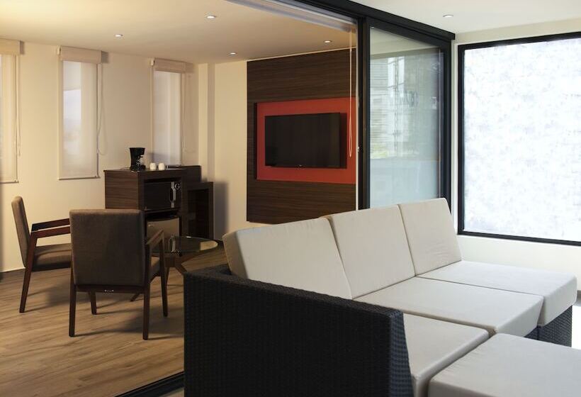 キングサイズベッドのスイートルーム, Mc Suites Mexico City