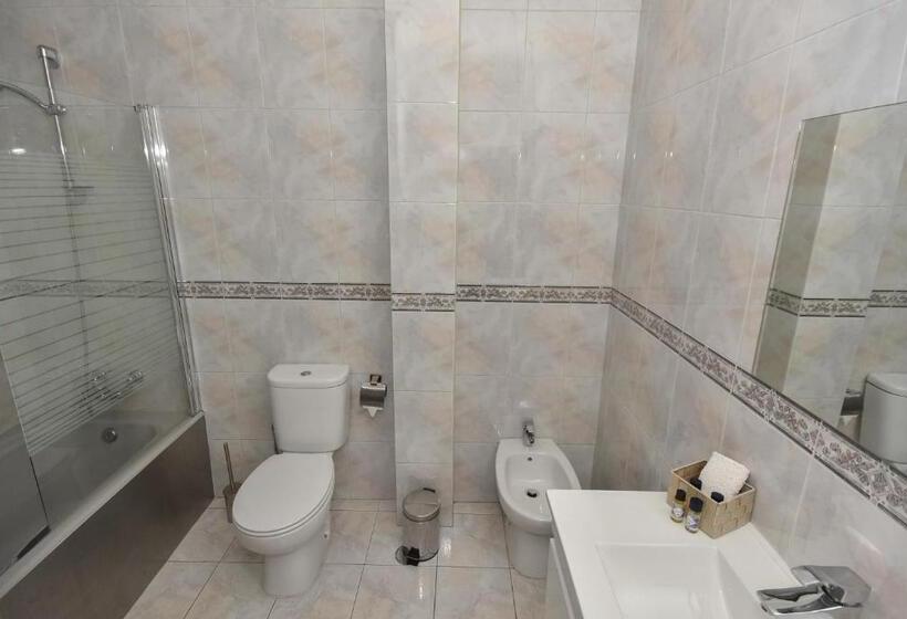 발코니 디럭스 룸, Classico Guesthouse