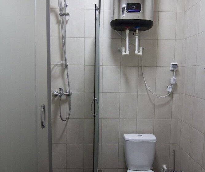 اتاق راحتی سه تخته, Yagelhostel