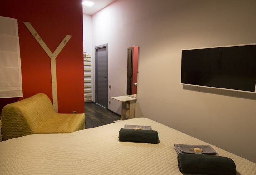 اتاق راحتی سه تخته, Yagelhostel