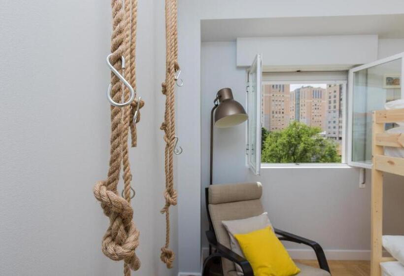 اتاق استاندارد با چشمانداز دریا, Lisbon Airport Guesthouse